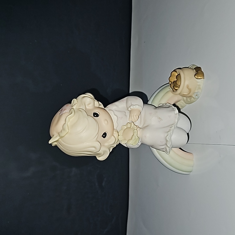 PRECIOUS MOMENTS‎ Figurine Dreams Really Do Come True 1994 Rainbow Gold …